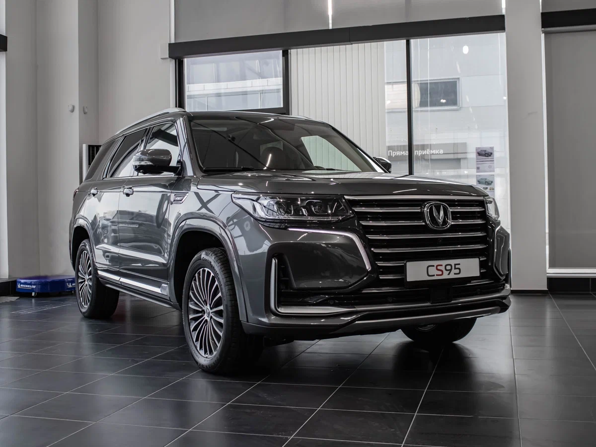 Changan CS95 с автосалона по цене от 2 639 000 рублей